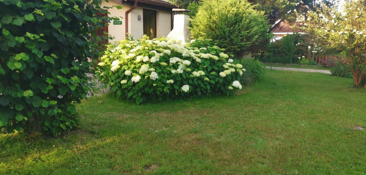 Gites Les Grandes Voies - Cle Vacances Le Ménil Esterno foto