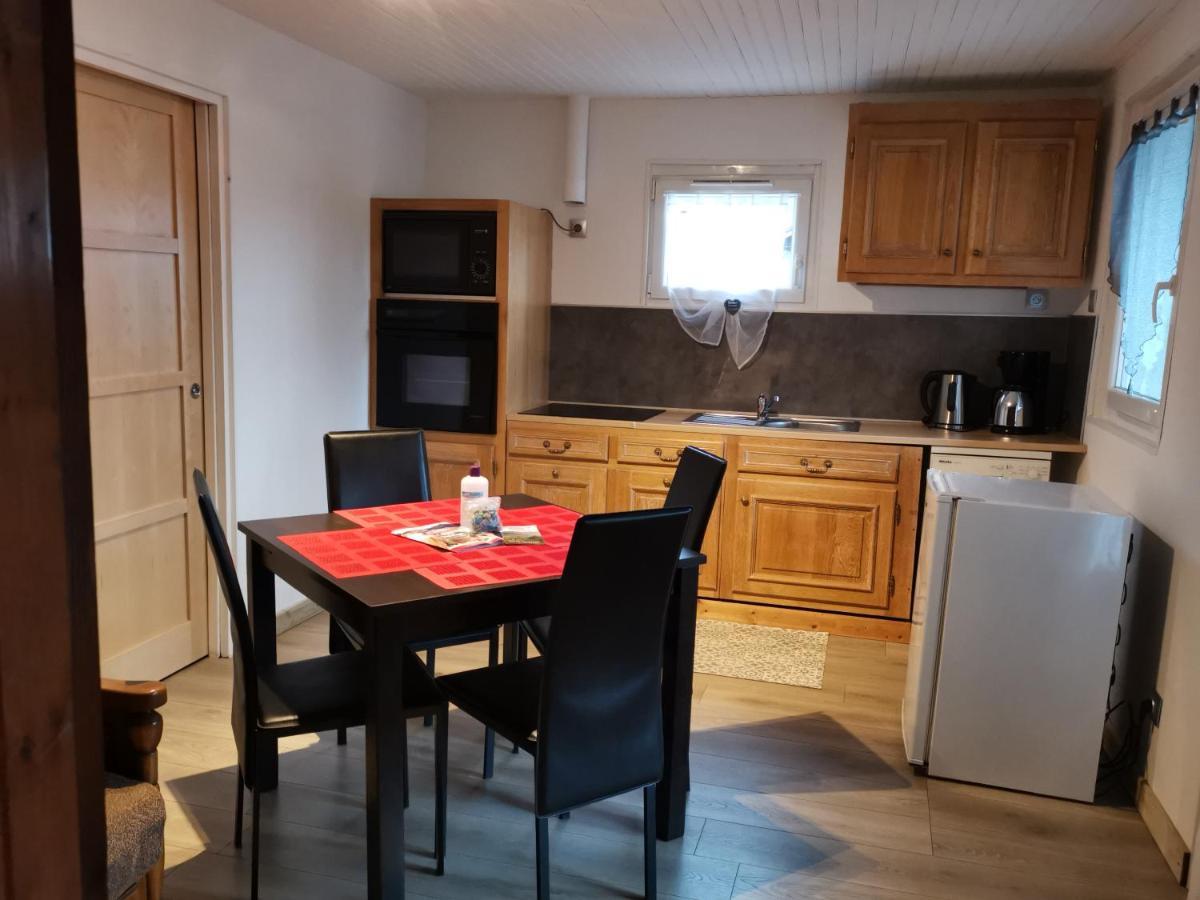 Gites Les Grandes Voies - Cle Vacances Le Ménil Esterno foto