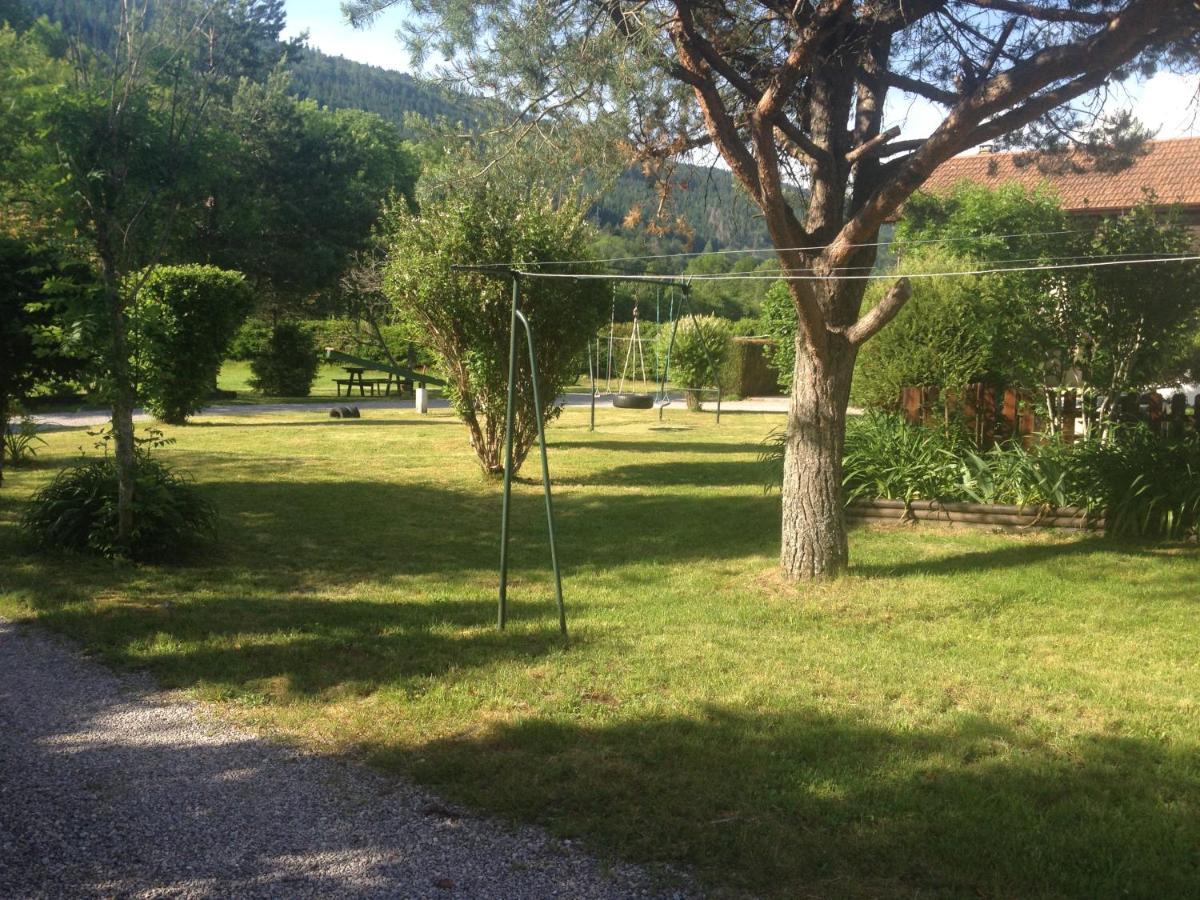 Gites Les Grandes Voies - Cle Vacances Le Ménil Esterno foto